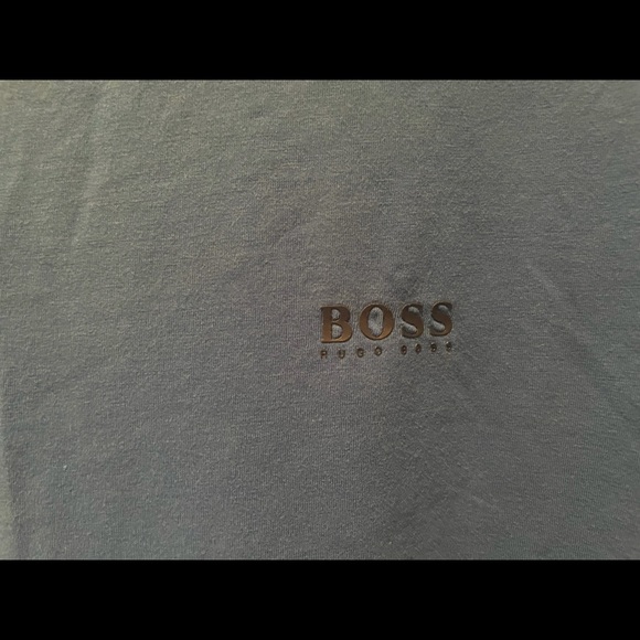 Hugo Boss Tshirt - Picture 2 of 2